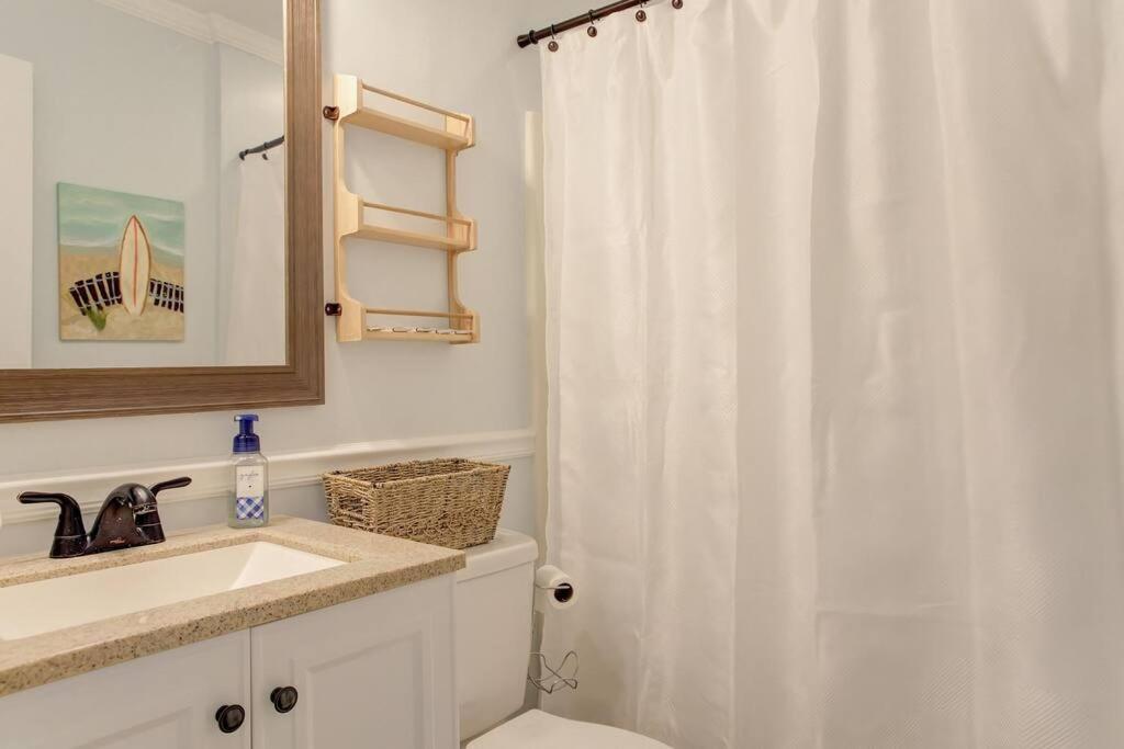 Charming Home Near Folly & Downtown Charleston Exterior foto